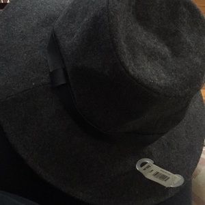 Gap m/l hat